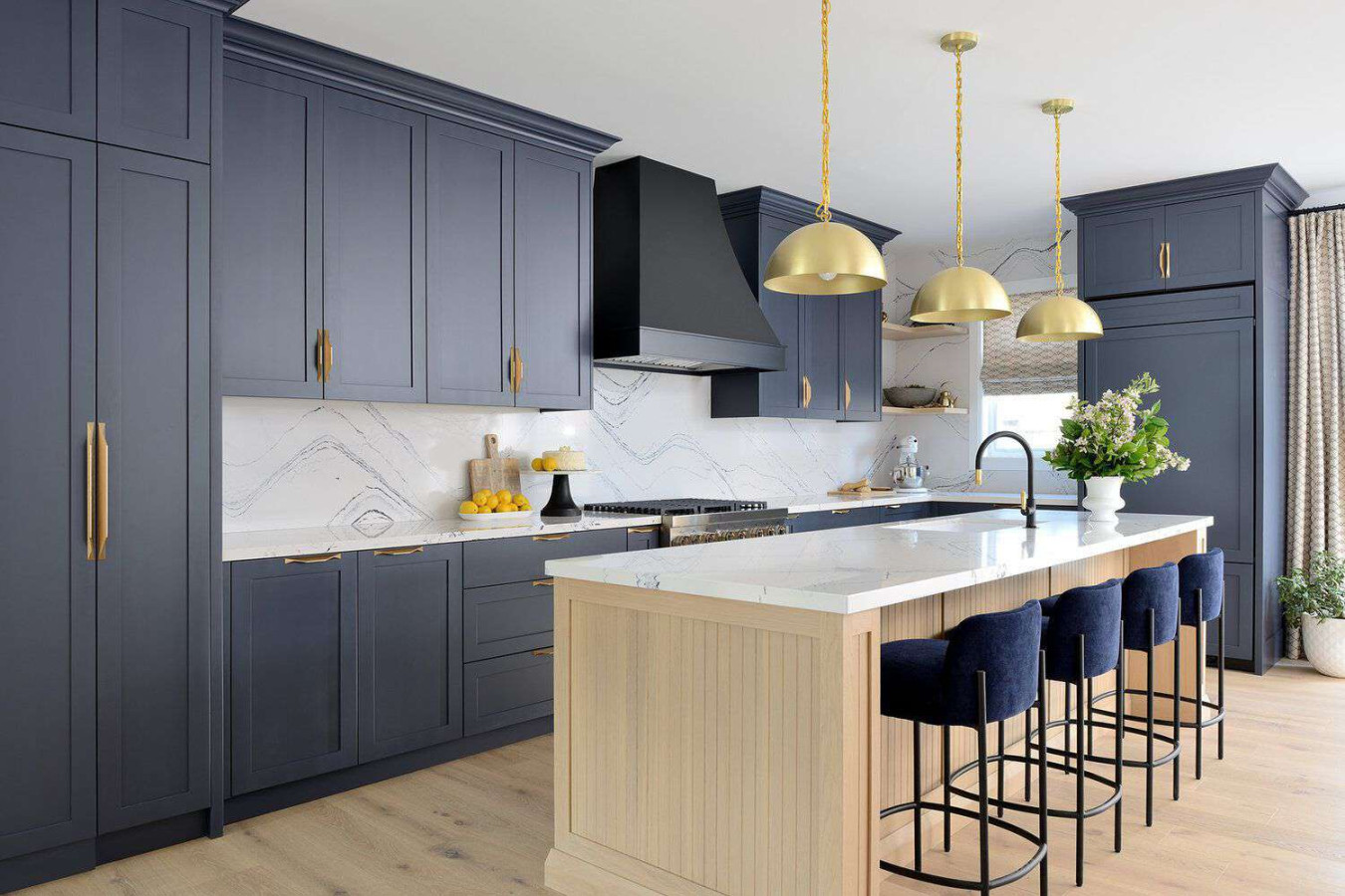 Navy Kitchen Cabinet Ideas to Refresh Your Space